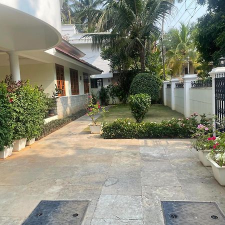 Pinky'S Villa Thiruvananthapuram Eksteriør bilde