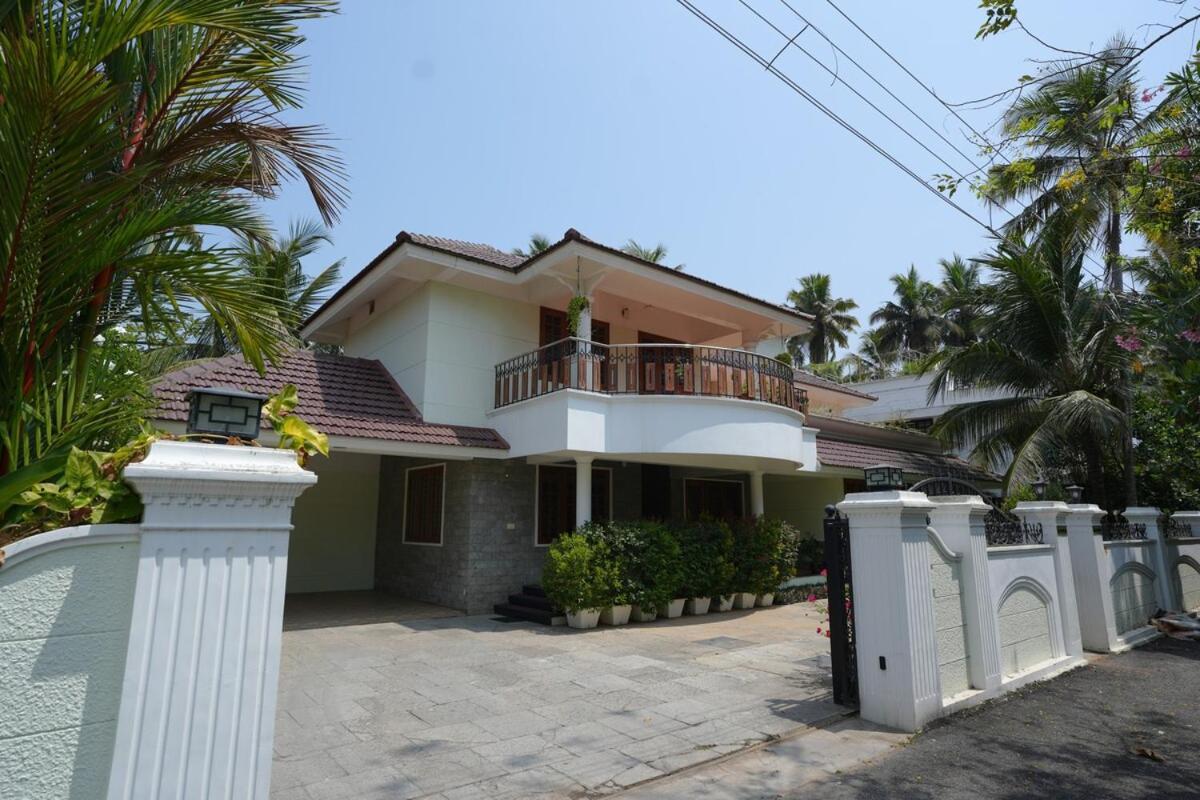 Pinky'S Villa Thiruvananthapuram Eksteriør bilde