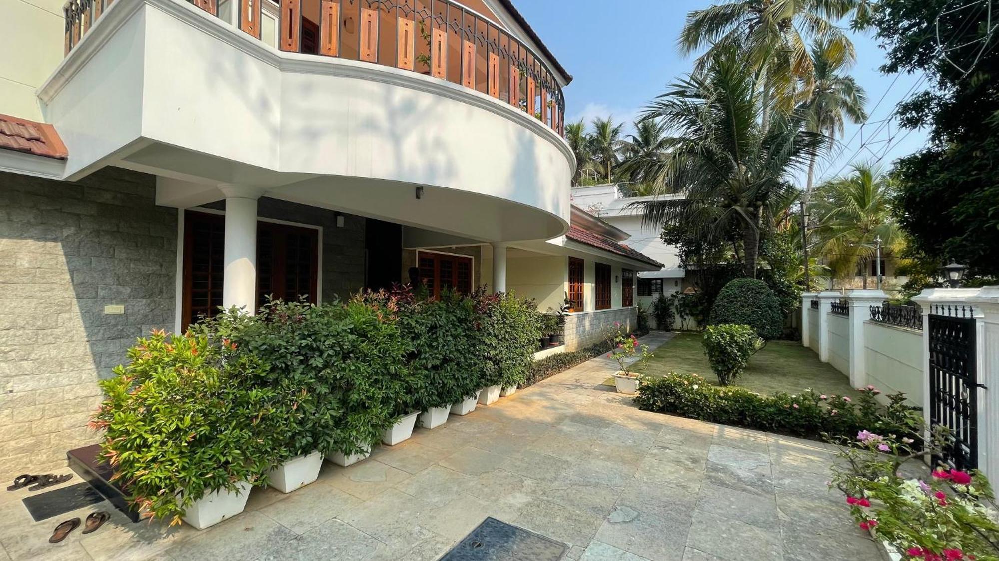 Pinky'S Villa Thiruvananthapuram Eksteriør bilde